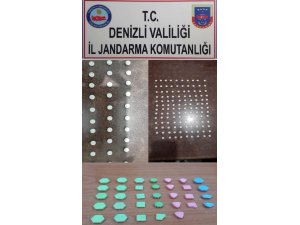 Jandarma 169 adet extacy isimli uyuşturucu hap yakaladı