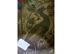Definecilerin satmaya çalıştığı mozaik bin 800 yıllık çıktı