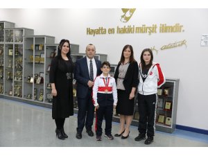 SANKO Okulları Sporcusu Efe Sözmen teniste birinci oldu