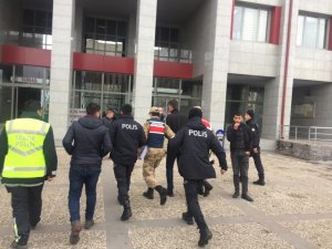 Çelik kasa hırsızlığı zanlıları adliyeye sevk edildi