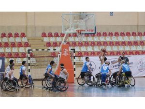 Pamukkale Belediyespor devreyi tamamlıyor