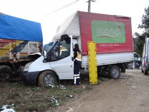 Bilecik’te trafik kazası, 2 kişi yaralandı