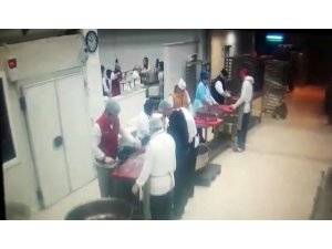 Stajyer öğrenci kolunu kıyma makinasına kaptırarak yaralandı