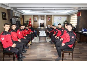 Çatıksuspor’dan Başkan Memiş’e ziyaret