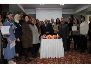 Mesir kokulu mumlar kadınlara istihdam kapısı oldu