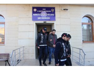 Uşak’ta geniş çaplı uyuşturucu operasyonu: 5 tutuklama