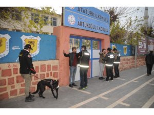 Şırnak’ta 120 polisle uyuşturucu denetimi
