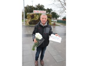 CHP’nin seçim sloganı ve simgesi çalıntı iddiası