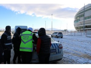 Karda drift pahalıya patladı