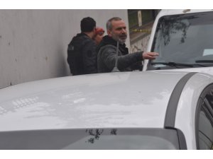 Psikolojik sorunları olan kadın evini yakmak istedi