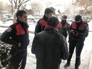 Yılbaşı öncesi Afyonkarahisar sokakları huzur ve güvenli