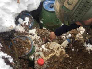 Bitlis’te toprağa gömülü 160 kilogram EYP ele geçirildi