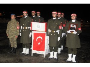 Çığ altında kalan şehide uğurlama