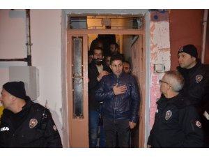 Köpek beslediği için tartıştığı komşularına ve polise pompalı tüfekle ateş açtı