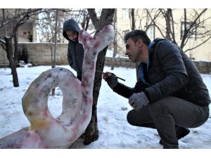 "Kardan canavar" ilgi odağı oldu