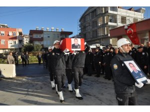 Balık avında hayatını kaybeden polis gözyaşları arasında uğurlandı