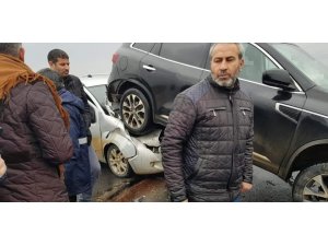 Cenaze yolunda zincirleme kaza
