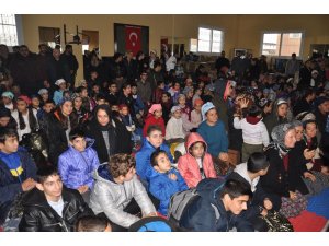 Çocuklara imeceyle hediye