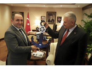 Murat Demir’den İstanbul’da aday gösterilen Umur ve Döğücü’ye tebrik