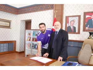 Afjet Afyonspor transfer atağına geçti