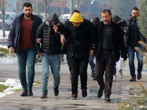 Konya'da korna hırsızları yakalandı