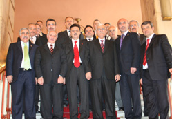 Hayır işleri devam edecek