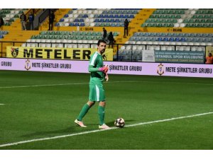 Alperen Uysal’dan göz dolduran performans