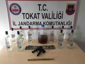 Yılbaşı öncesi alkol kaçakçılarına operasyon