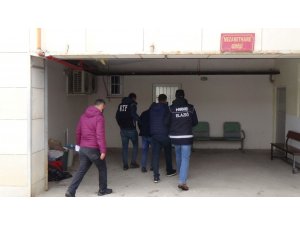 Uyuşturucudan aranan şahıs, uyuşturucuyla yakalandı