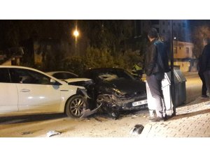 Kozan’da trafik kazası: 2 yaralı