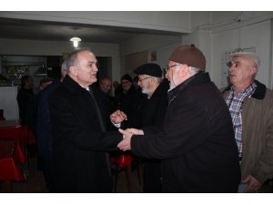 Başkan adayı Özlü, mahalle ziyaretlerine ağırlık veriyor