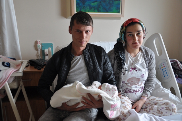 Akşehir'de yeni yılın ilk bebeği "İkra" oldu