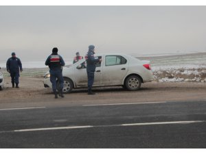 Beypazarı'nda jandarma ekiplerinden yol denetimi