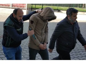Evinde uyuşturucu satan şahıs tutuklandı