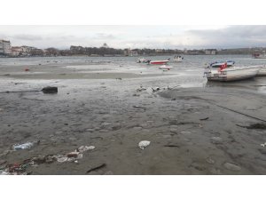 Marmaraerelisi'nde deniz çekilmesi