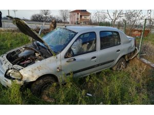 Otomobil yoldan çıkarak takla attı: 3 yaralı