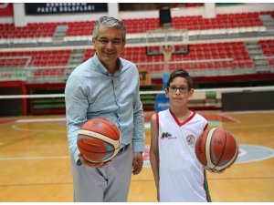 Karşıyaka’da 300 bin kişi spor yaptı
