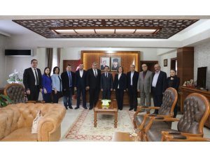 MHP heyeti Vali Aktaş’ı ziyaret etti