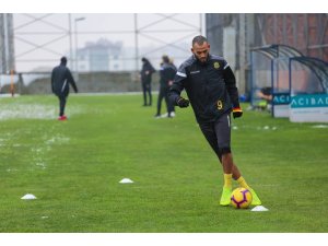 Malatyaspor’un golcüsü Boutaib Zamalek’e transfer oldu