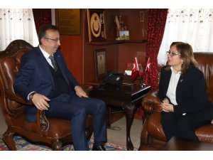 MHP heyeti, Seçen’i ziyaret etti