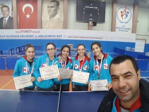 Genç Sultan Koleji Türkiye Şampiyonası’na gidecek