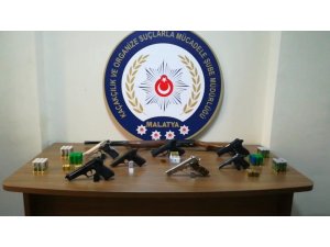Silah kaçakçılığına 2 tutuklama