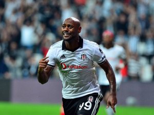 Beşiktaş’ta 4 oyuncu  kamp kadrosuna alınmadı