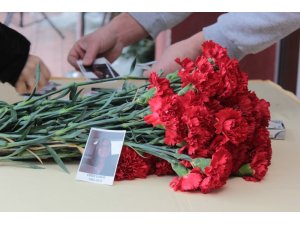 Üniversitede öldürülen Ceren Damar’a fakülte önünde son görev