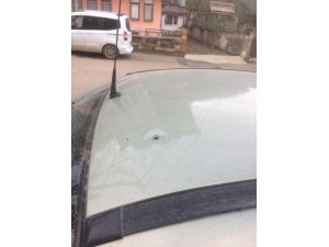 Maganda kurşunu aracın tavanını deldi