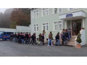 Kocaeli’de 77 kaçak göçmen yakalandı