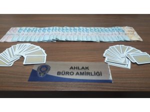 Kıraathanelere kumar operasyonu