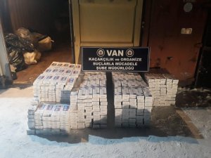 Van’da 8 bin 500 paket kaçak sigara ele geçirildi