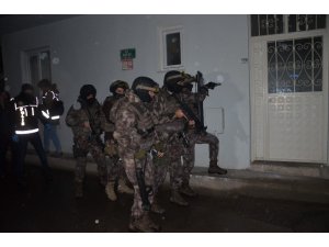 Bursa’da bin polisle uyuşturucu baskını