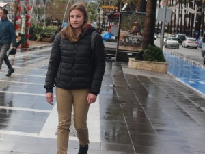 O hem öğrenci hem de şampiyon bir sporcu